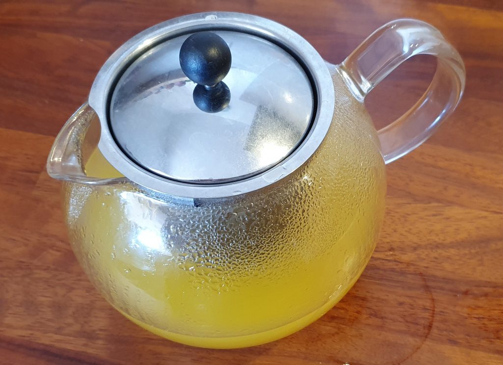 same tea pot with the press down this time and more juice in the pot